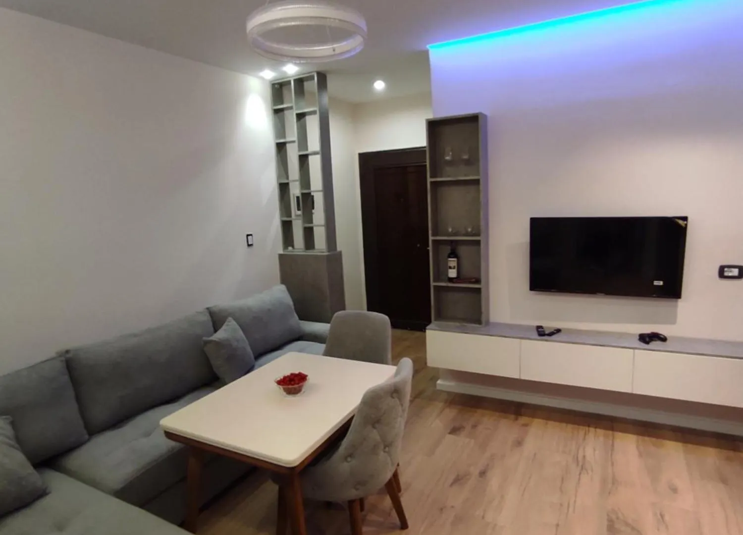 Floer Apartment Sarandë アルバニア